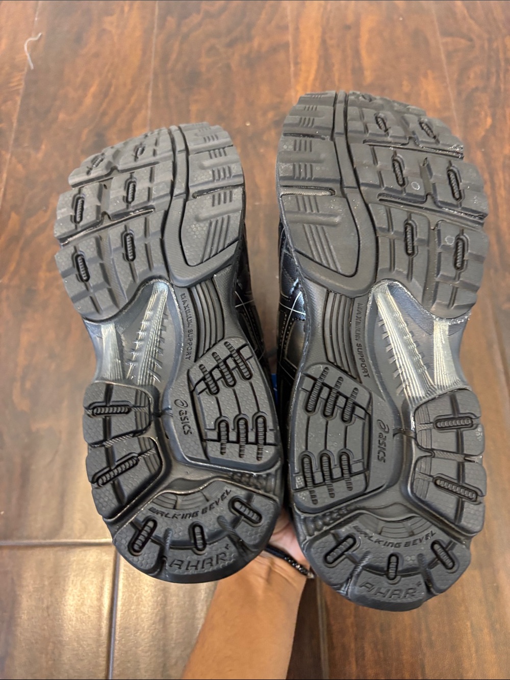 Asics Tennis Shoes - Picture 5 of 6
